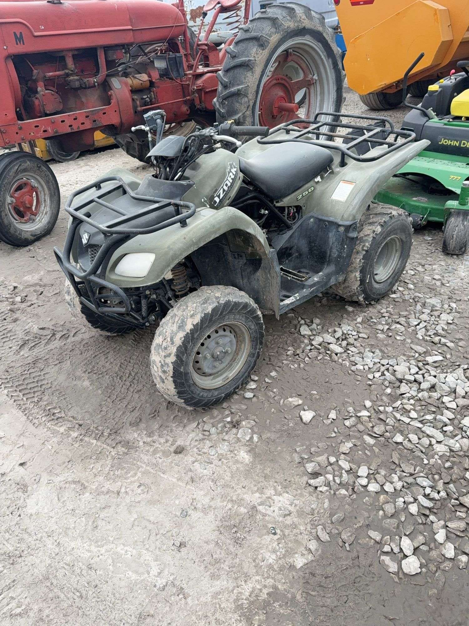 2012 Suzuki 250 Equipment Image0