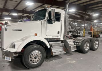 Main image Kenworth T800