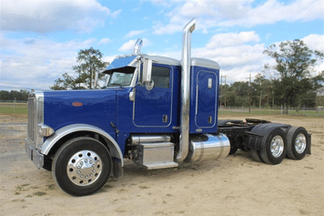 Main image Peterbilt 379