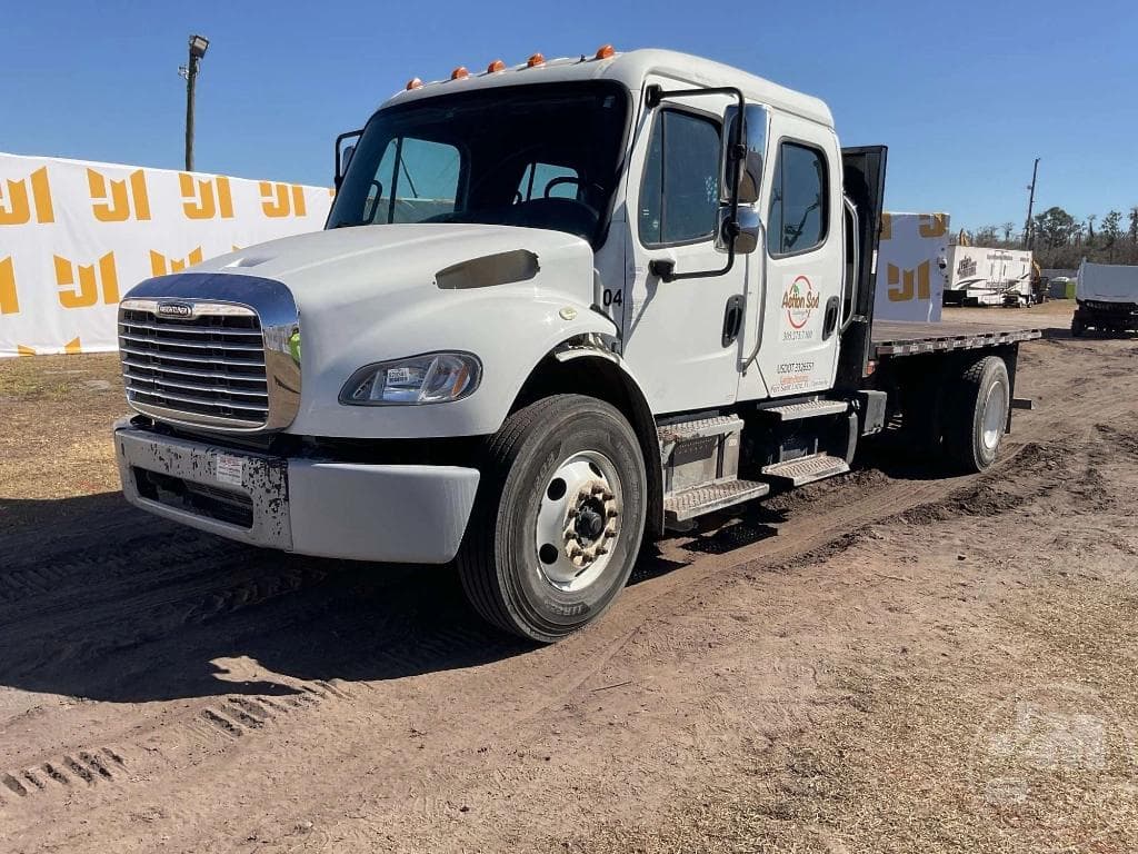 Image of Freightliner M2 Primary image