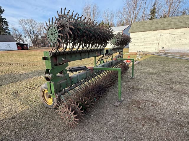 Image of John Deere 400 equipment image 2