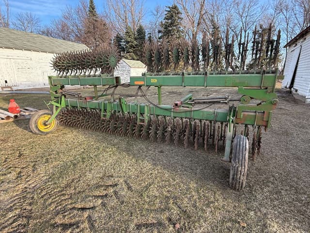 Image of John Deere 400 equipment image 1