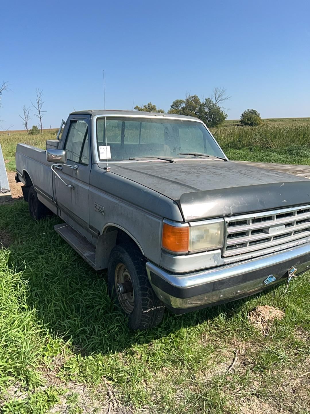 1987 Ford F-150 Equipment Image0