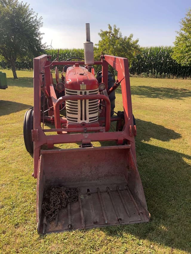 Image of International Harvester 350 equipment image 2