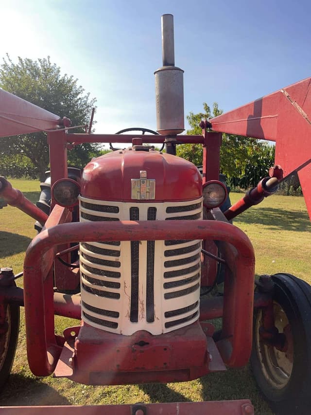 Image of International Harvester 350 equipment image 1