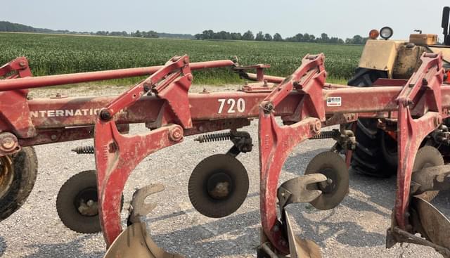 Image of Case IH 720 equipment image 1