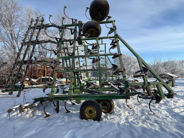 Image of John Deere 960 equipment image 4