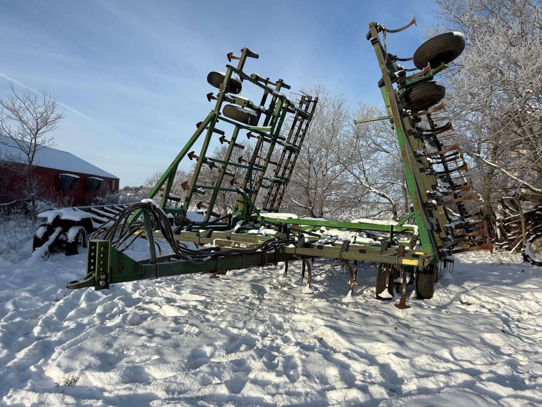 Image of John Deere 960 Primary image