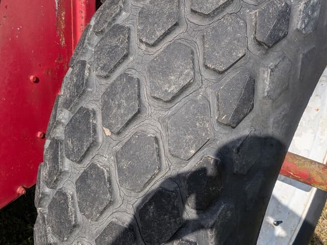 Image of International Harvester Hydro 84 equipment image 4