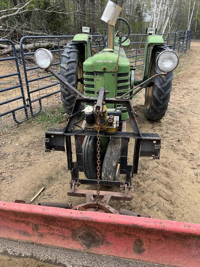 Image of John Deere B equipment image 2