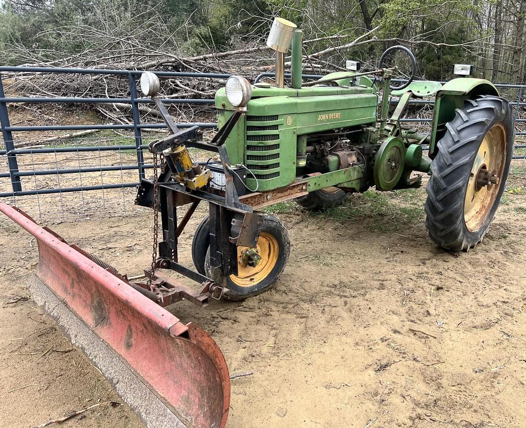 Image of John Deere B Primary image