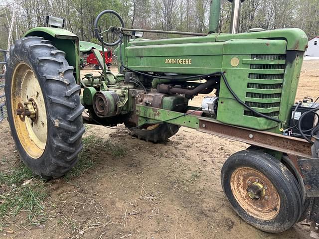 Image of John Deere B equipment image 1