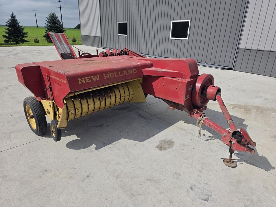 Image of New Holland 268 Primary image