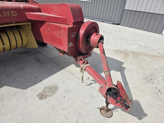 Image of New Holland 268 equipment image 1