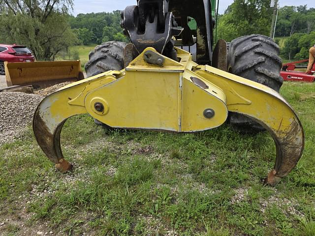 Image of John Deere 548GIII equipment image 2