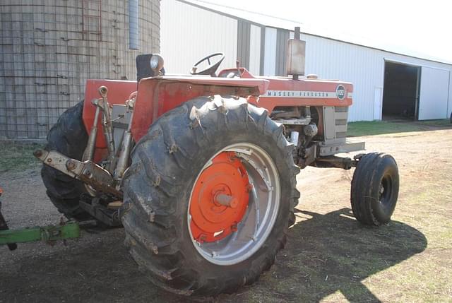 Image of Massey Ferguson 1100 equipment image 4