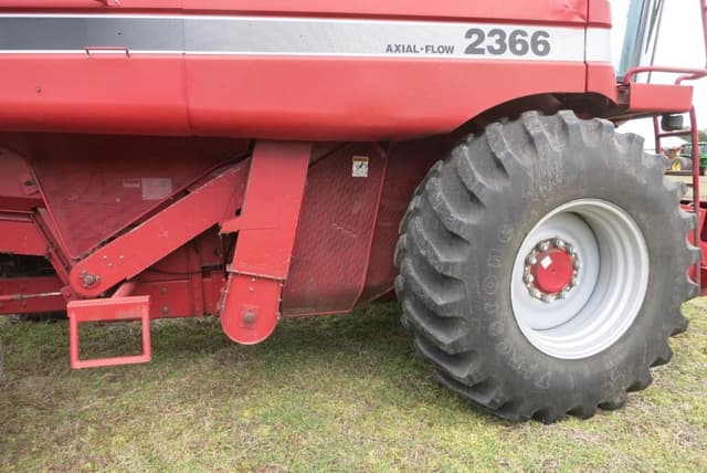 Image of Case IH 2366 equipment image 4