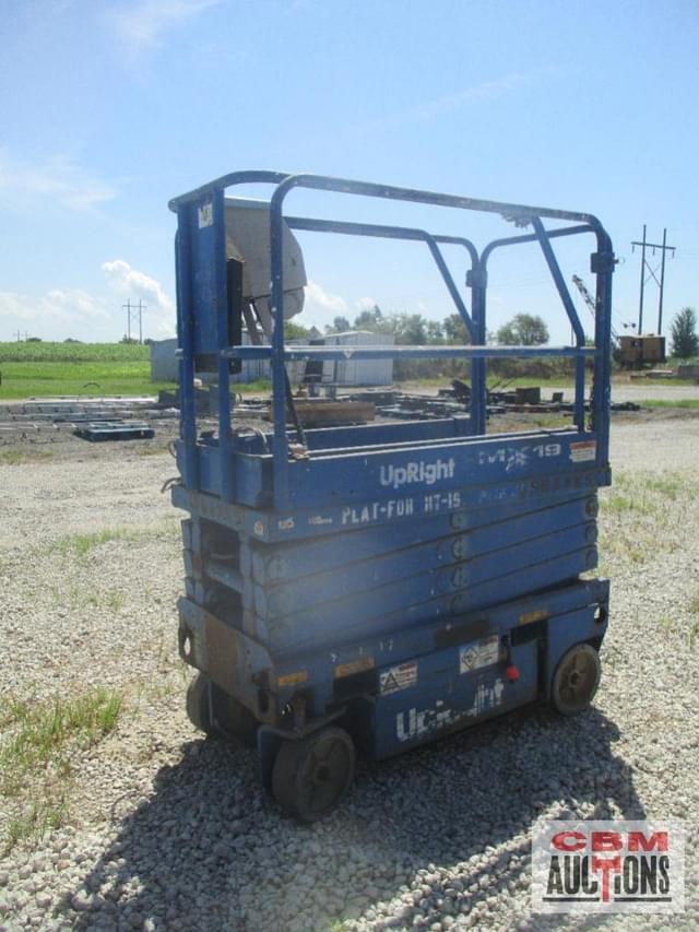 Image of Upright MX19 equipment image 2