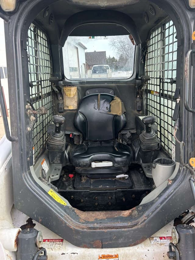 Image of Bobcat S630 equipment image 4