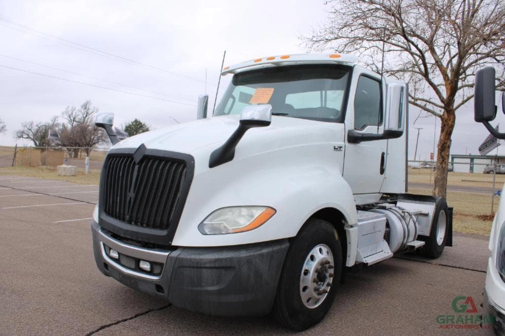 Image of International LT625 Primary image