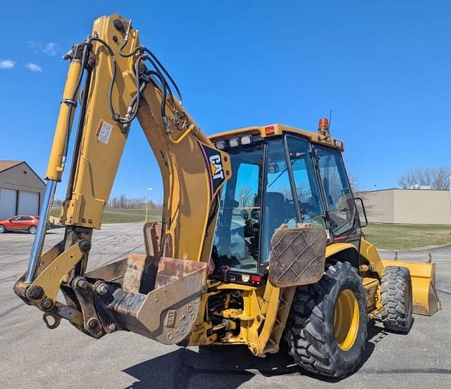 Image of Caterpillar 420D equipment image 3