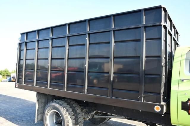 Image of Chevrolet C65 equipment image 3