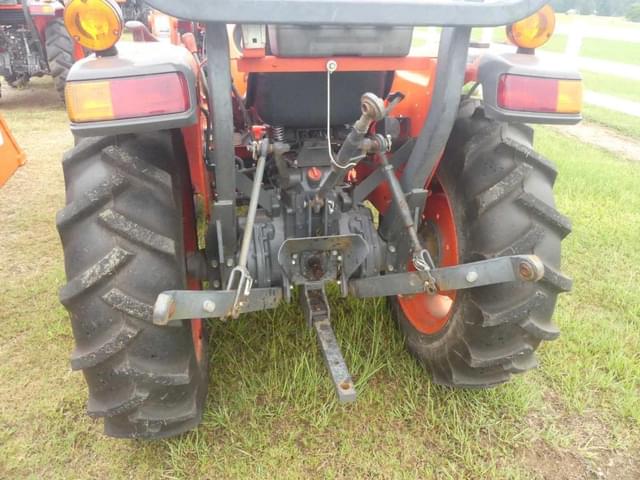 Image of Kubota L2501DT equipment image 3