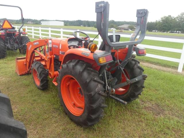 Image of Kubota L2501DT equipment image 4
