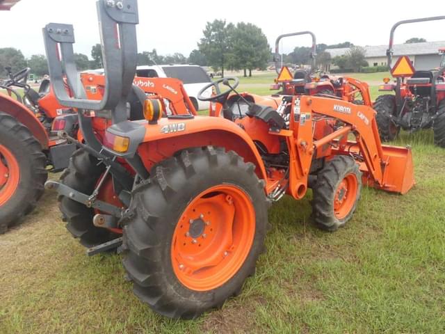 Image of Kubota L2501DT equipment image 2