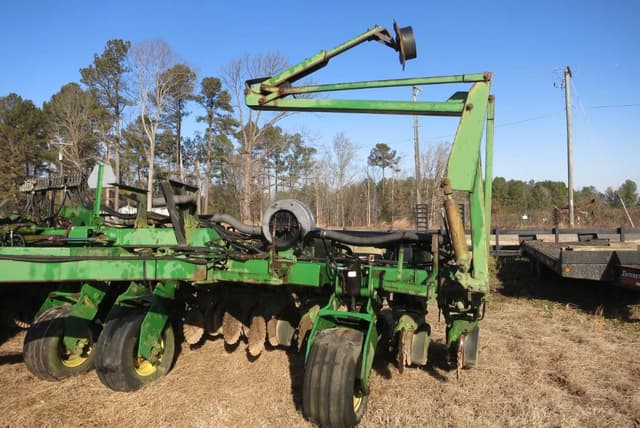 Image of John Deere 1780 equipment image 2