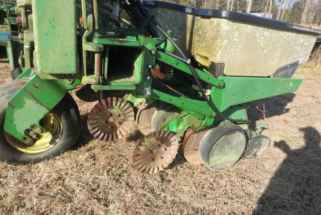 Image of John Deere 1780 equipment image 4