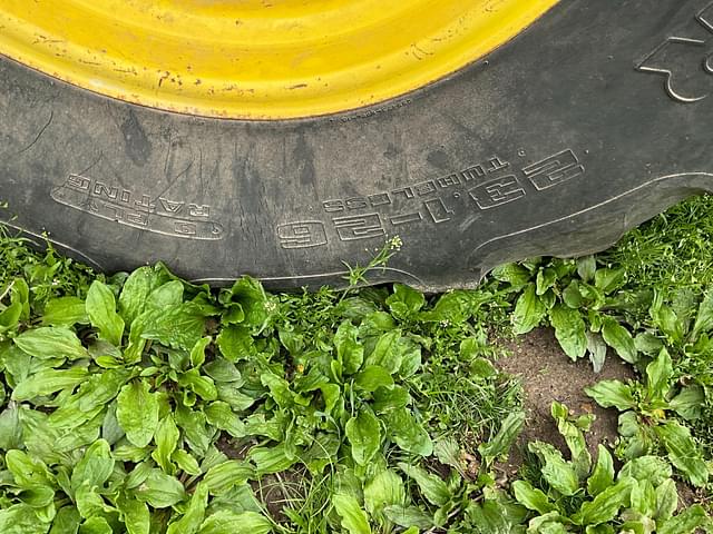 Image of John Deere 3300 equipment image 4