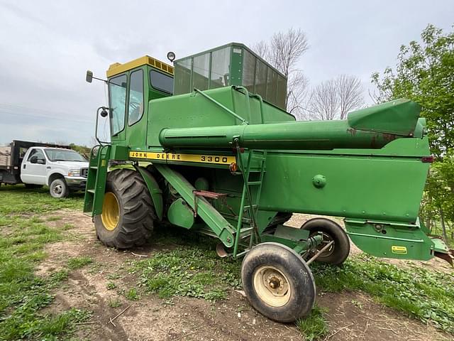 Image of John Deere 3300 equipment image 1