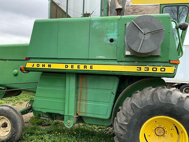 Image of John Deere 3300 equipment image 2
