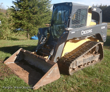 Main image John Deere 329E