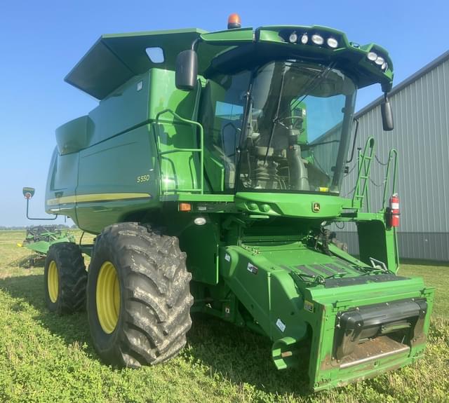 Image of John Deere S550 equipment image 1