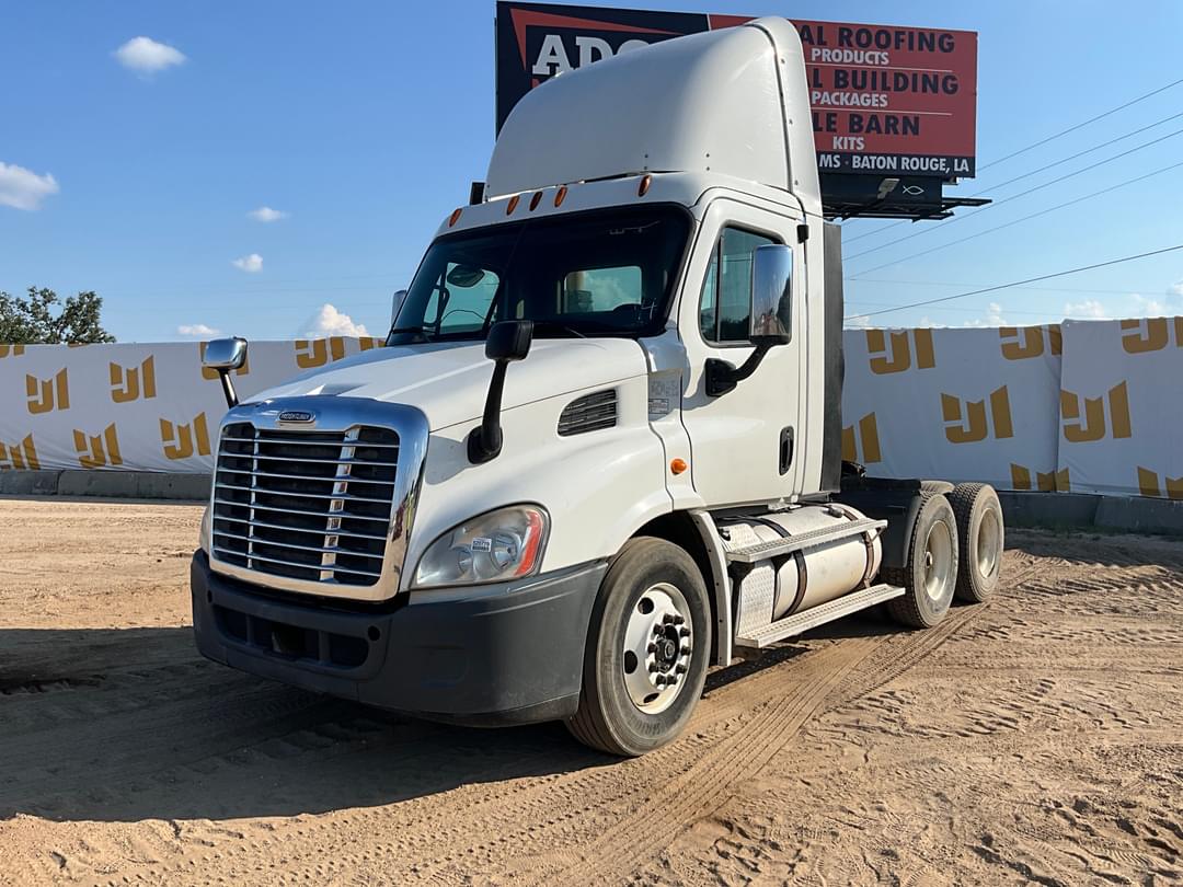 Image of Freightliner Cascadia Primary image