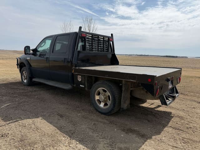 Image of Ford F-250 equipment image 3
