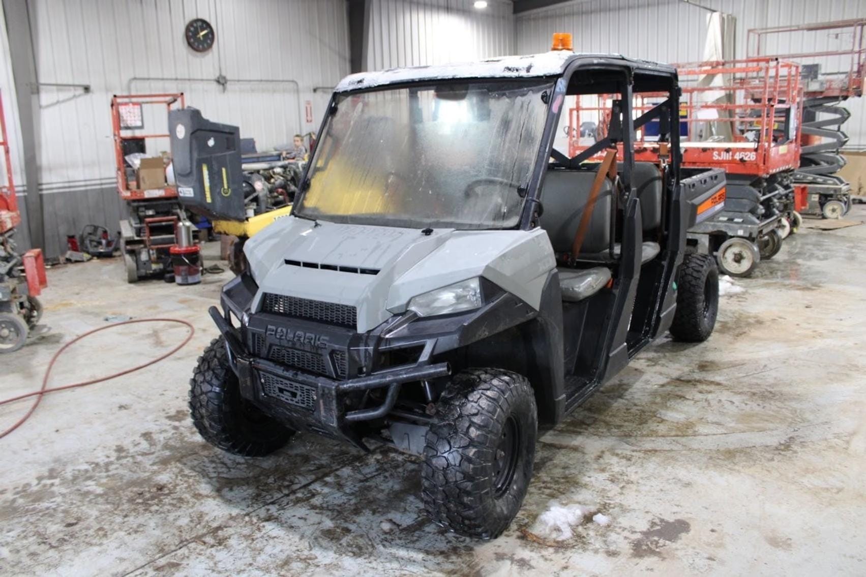 2021 Polaris Pro XD Crew 4000D Equipment Image0
