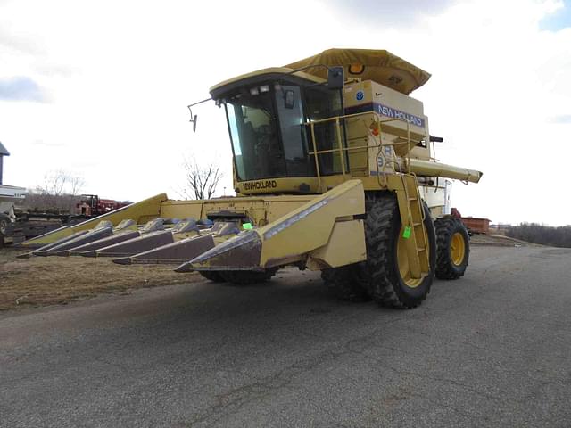 Image of New Holland TR98 equipment image 2