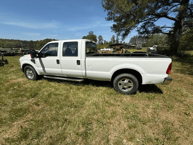 Image of Ford F-250 equipment image 1