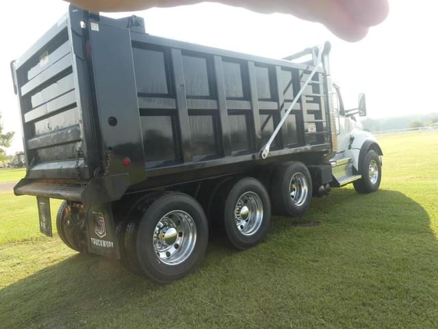 Image of Kenworth T880 equipment image 2