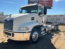 2016 Mack Pinnacle CXU613 Image