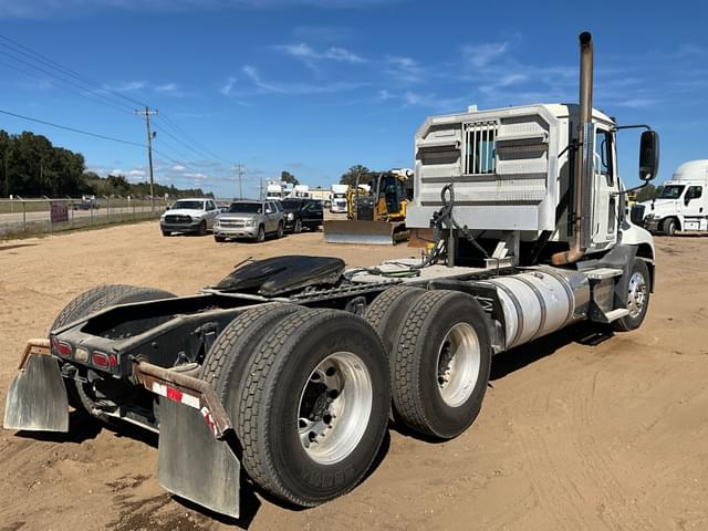 Image of Mack Pinnacle CXU613 equipment image 4