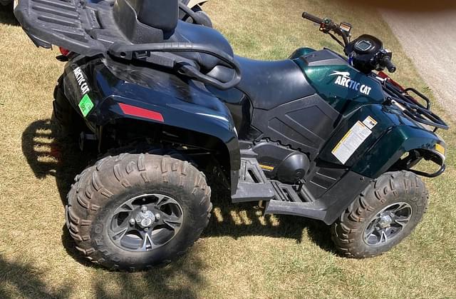 Image of Arctic Cat 550 equipment image 1