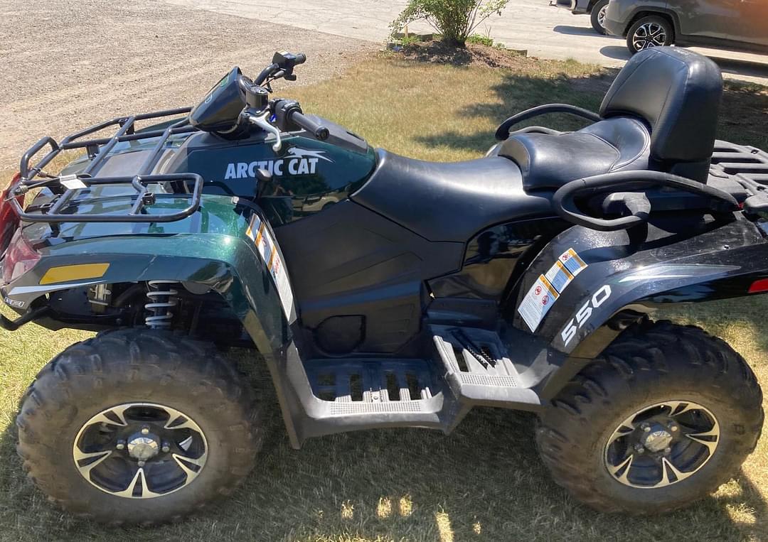 Image of Arctic Cat 550 Primary image