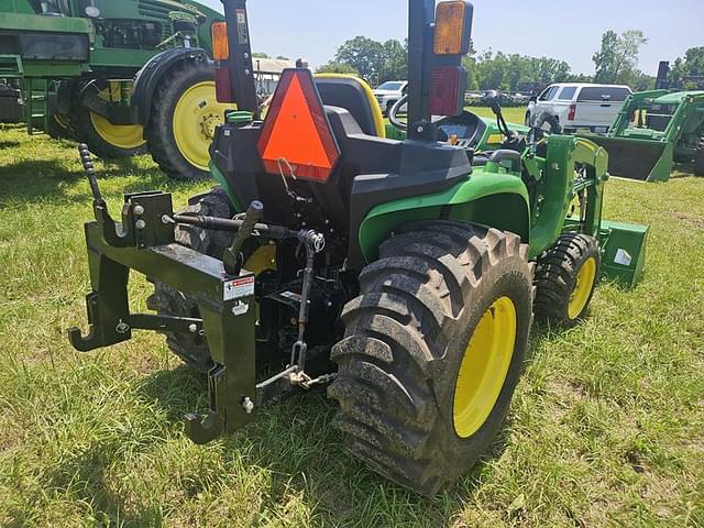 Image of John Deere 3025E equipment image 3