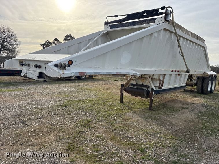 2015 Construction Trailer Specialists BDT40 Equipment Image0