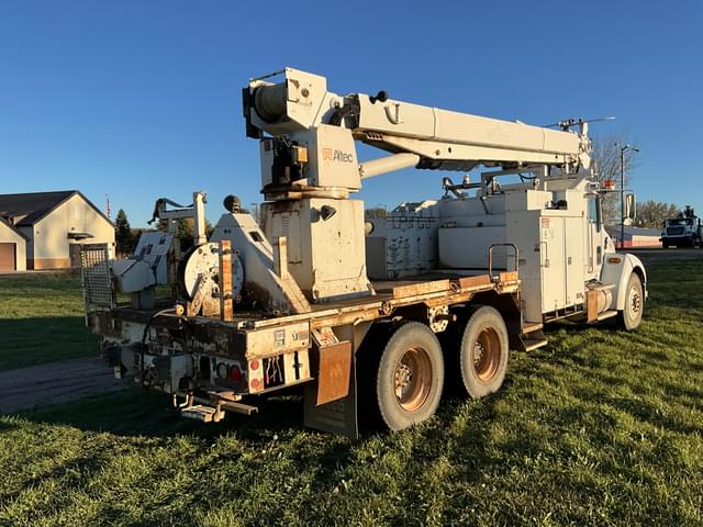 Image of Kenworth T300 equipment image 4