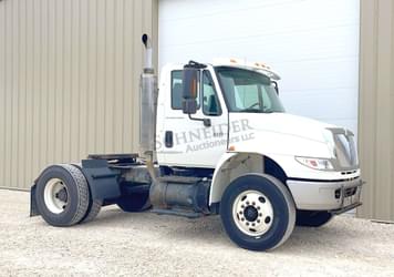 Main image International 4400